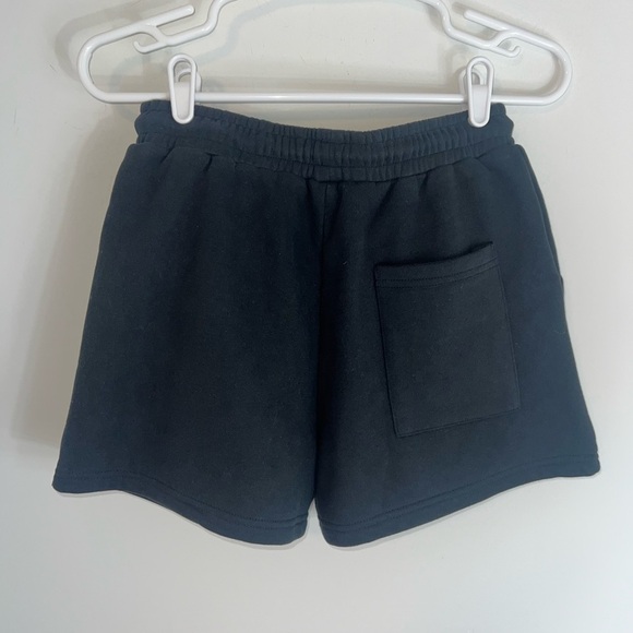 SOLD•• BO+TEE BLACK SWEAT SHORTS MEDIUM - Picture 10 of 11